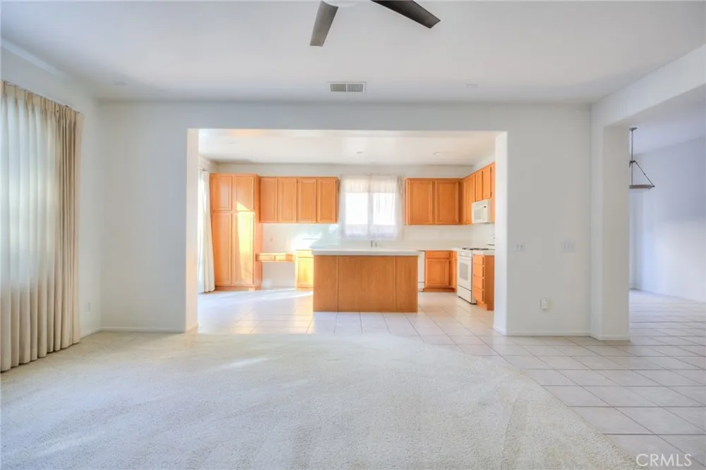 3879 Bella Villagio Perris, CA 92571