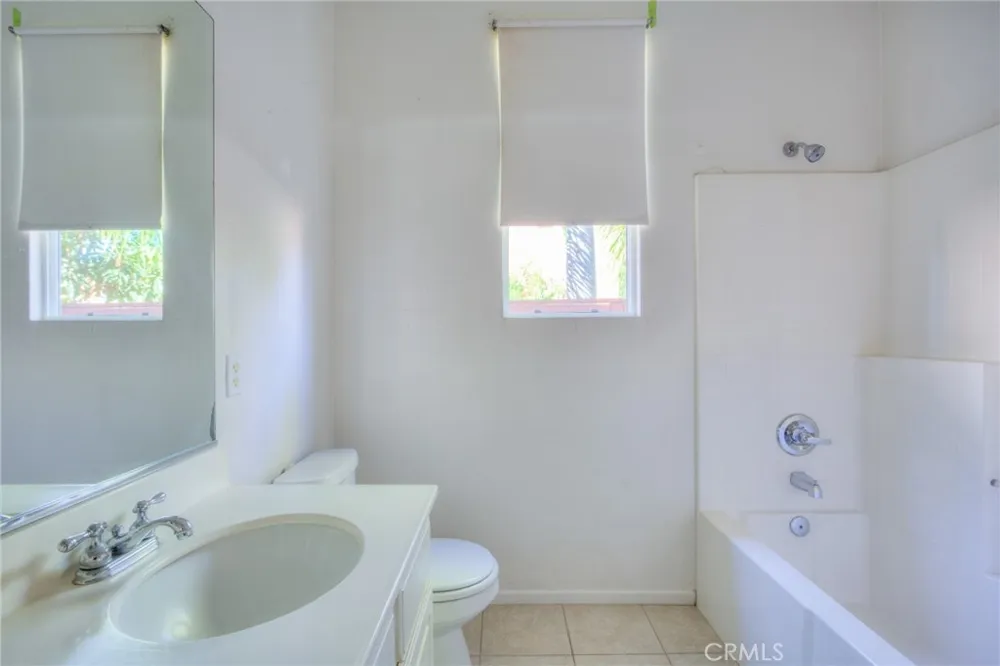 3879 Bella Villagio Perris, CA 92571