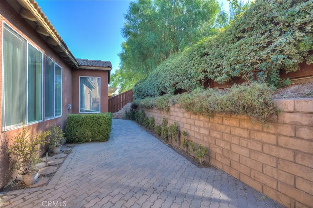 3879 Bella Villagio Perris, CA 92571