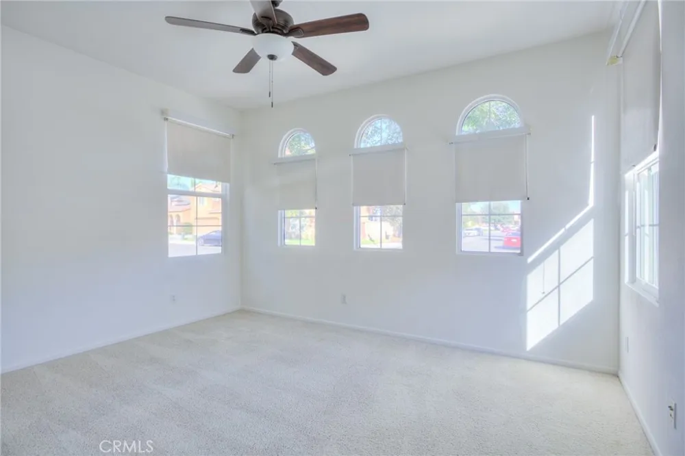 3879 Bella Villagio Perris, CA 92571