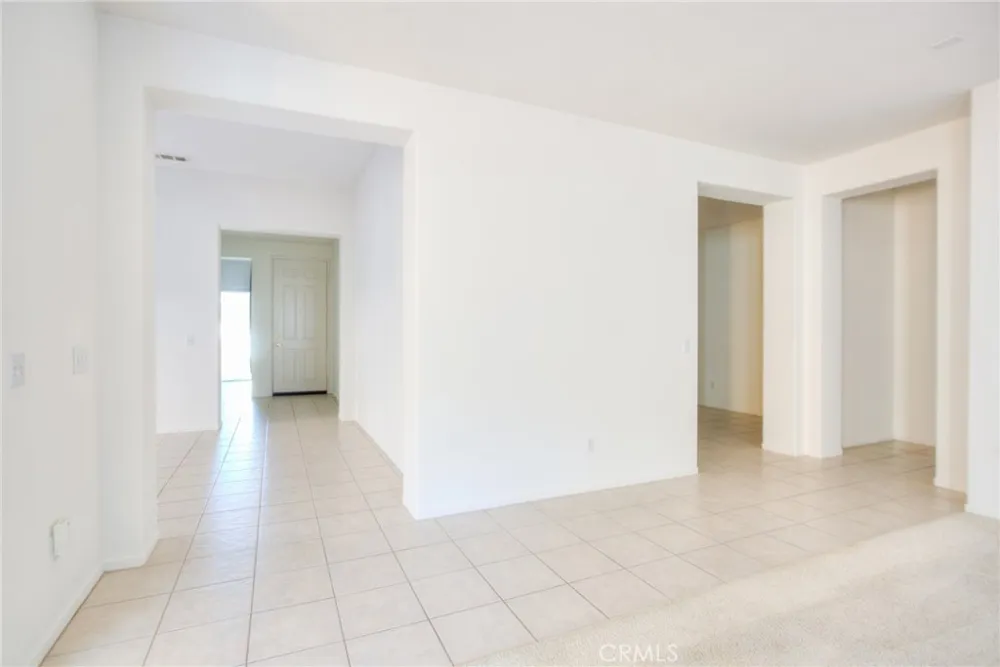 3879 Bella Villagio Perris, CA 92571