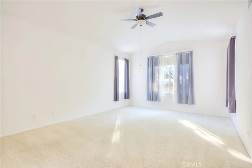 3879 Bella Villagio Perris, CA 92571