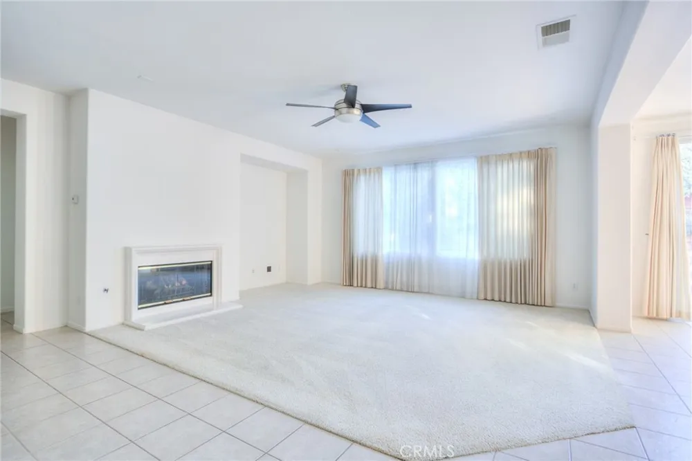 3879 Bella Villagio Perris, CA 92571