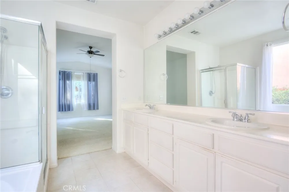 3879 Bella Villagio Perris, CA 92571