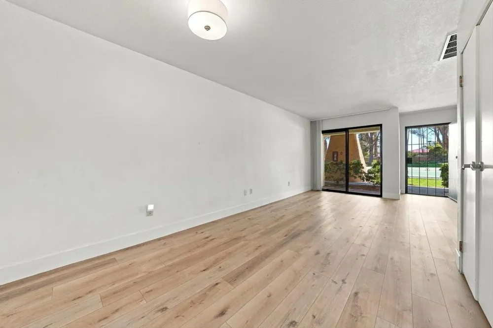 2810 Arcadia Court #A-115 Palm Springs, CA 92262