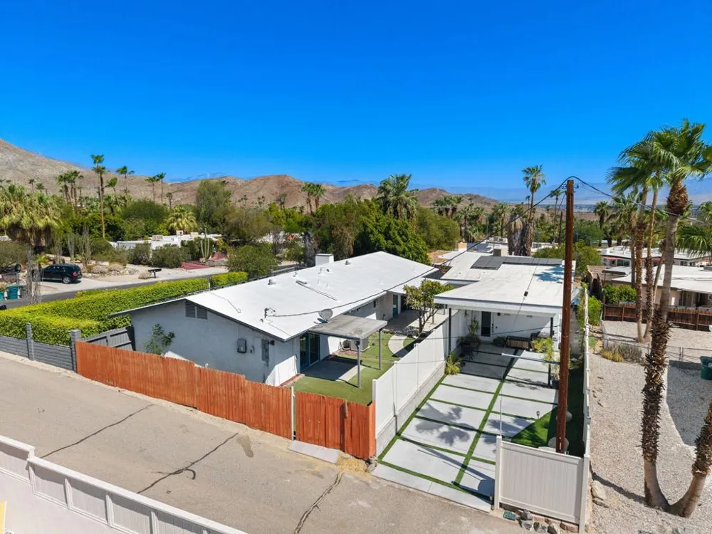 38700 Paradise Way Cathedral City, CA 92234