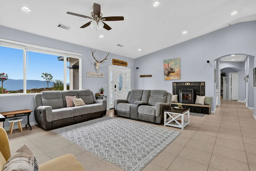 42030 Wildwood Lane Aguanga, CA 92536