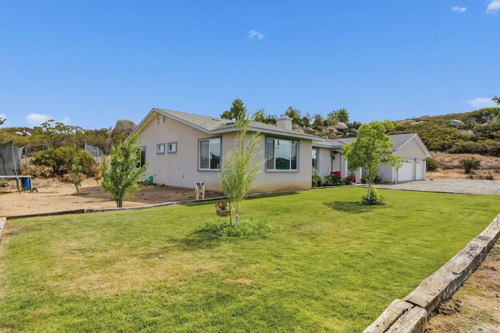 42030 Wildwood Lane Aguanga, CA 92536