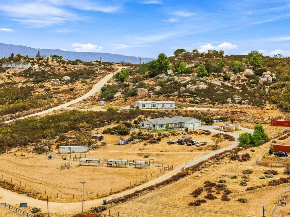 42030 Wildwood Lane Aguanga, CA 92536