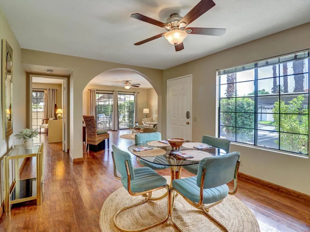 2001 E Camino Parocela #C21 Palm Springs, CA 92264