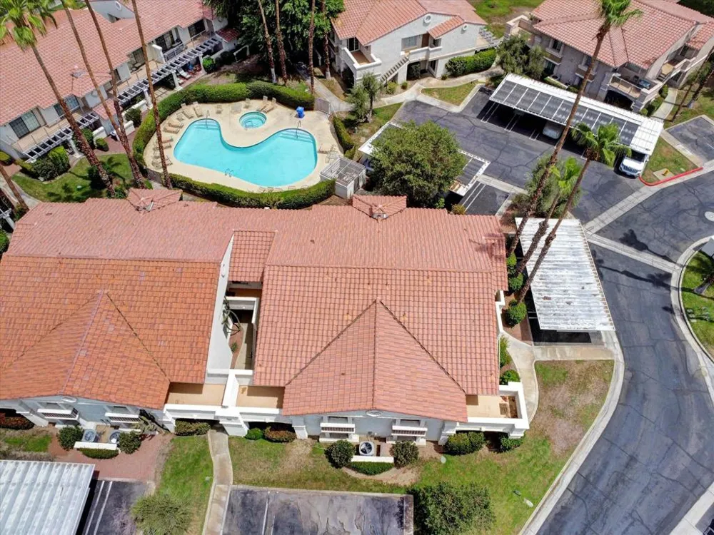 2001 E Camino Parocela #C21 Palm Springs, CA 92264