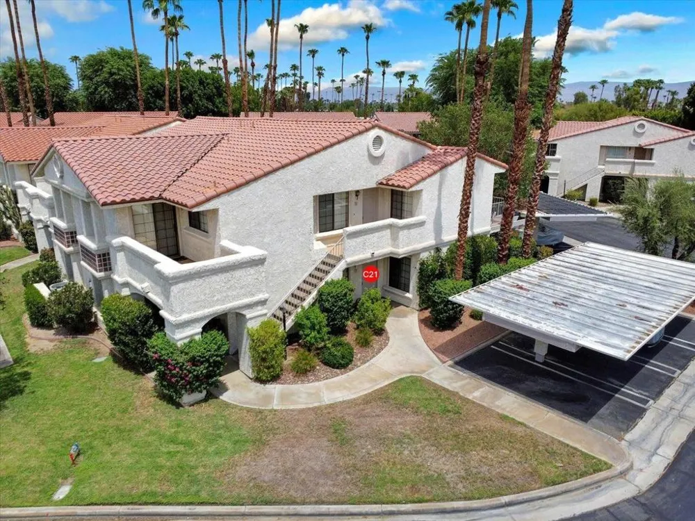 2001 E Camino Parocela #C21 Palm Springs, CA 92264