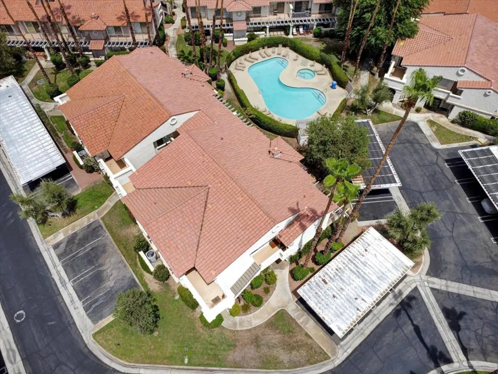 2001 E Camino Parocela #C21 Palm Springs, CA 92264