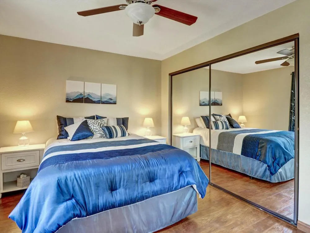 2001 E Camino Parocela #C21 Palm Springs, CA 92264
