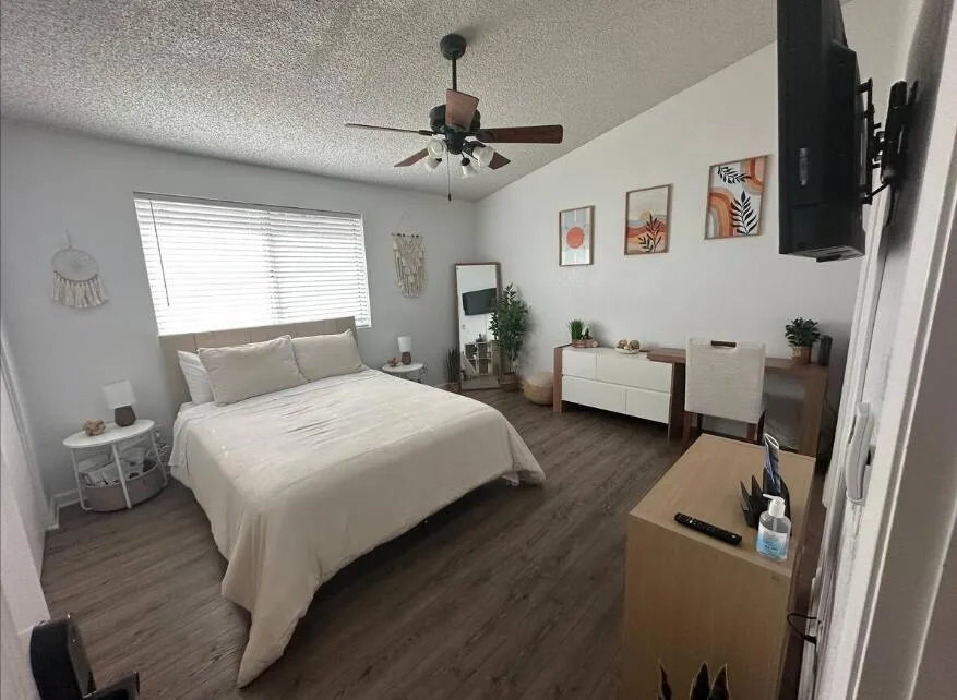 68795 Minerva Road Cathedral City, CA 92234