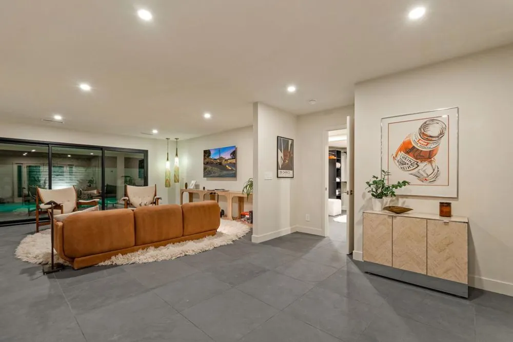 2063 S Broadmoor Drive Palm Springs, CA 92264