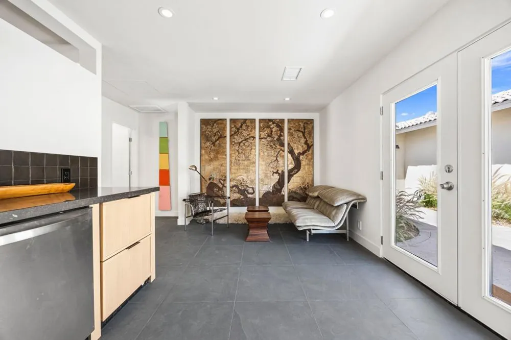 2063 S Broadmoor Drive Palm Springs, CA 92264