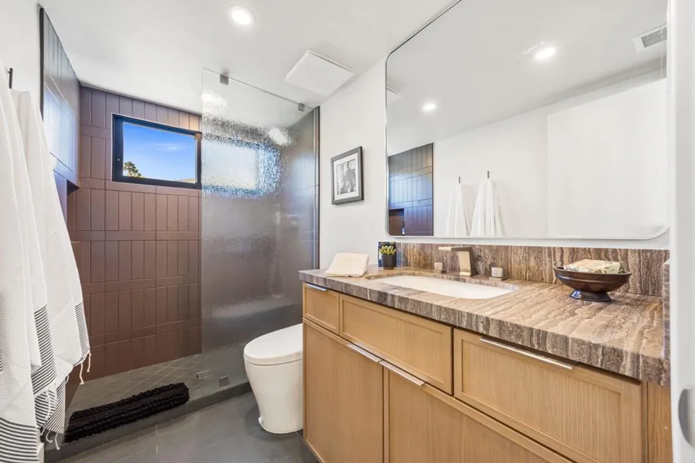 2063 S Broadmoor Drive Palm Springs, CA 92264