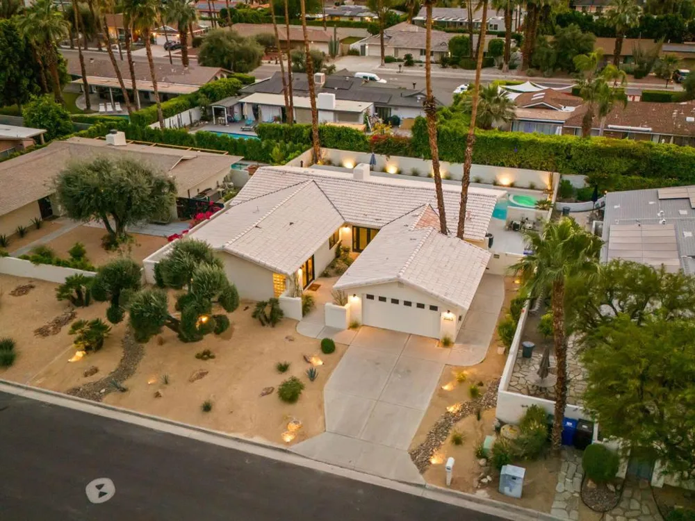 2063 S Broadmoor Drive Palm Springs, CA 92264