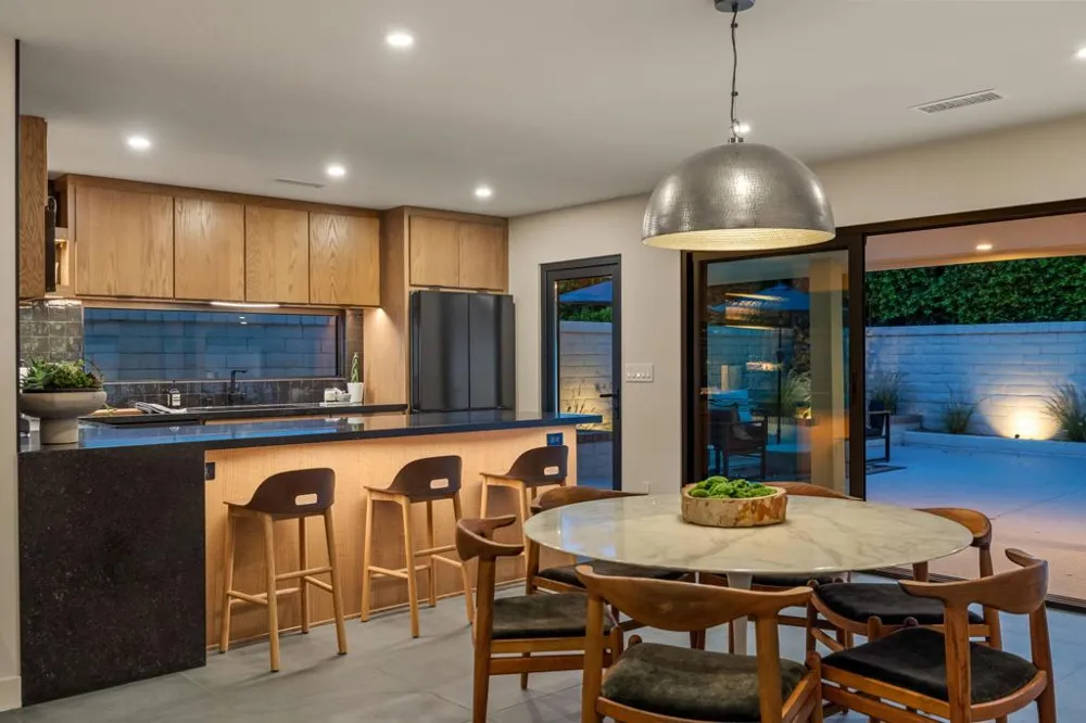 2063 S Broadmoor Drive Palm Springs, CA 92264