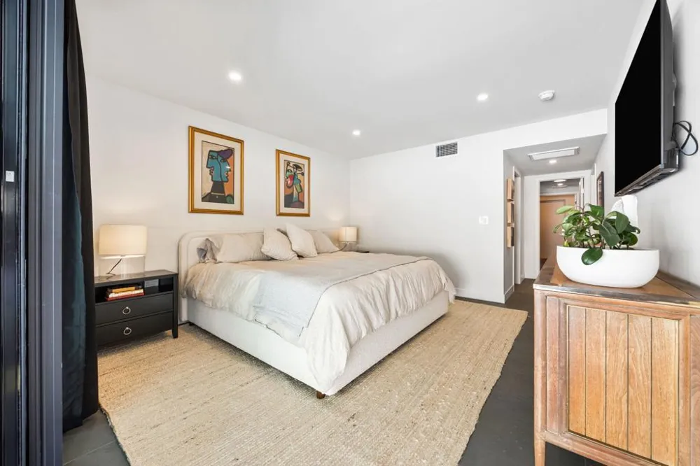2063 S Broadmoor Drive Palm Springs, CA 92264