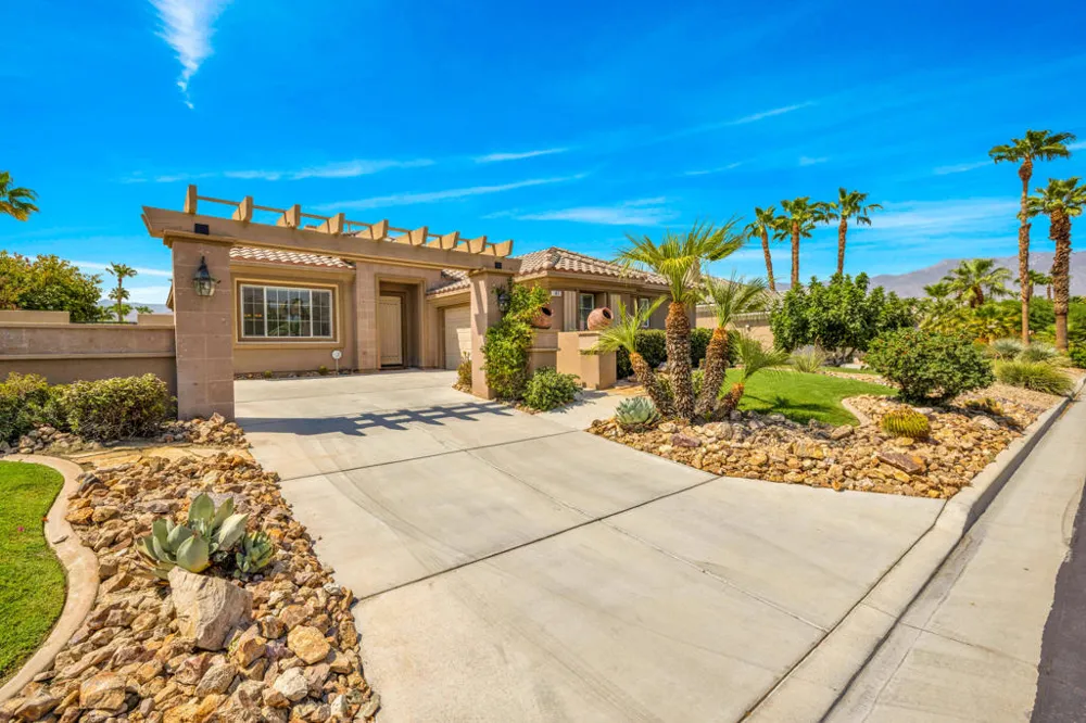 41 Vista Mirage Way Rancho Mirage, CA 92270