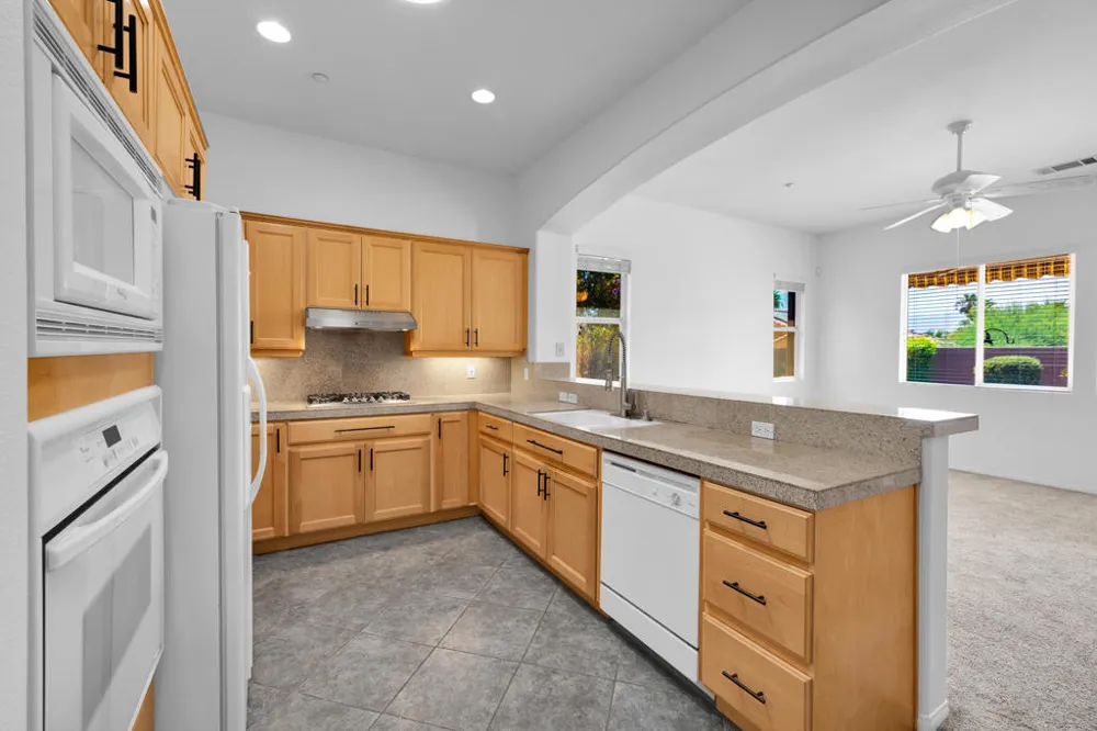 41 Vista Mirage Way Rancho Mirage, CA 92270