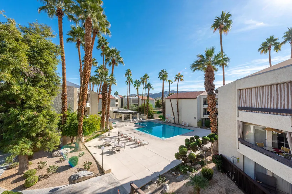 1500 S Camino Real #304a Palm Springs, CA 92264