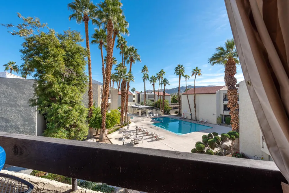 1500 S Camino Real #304a Palm Springs, CA 92264