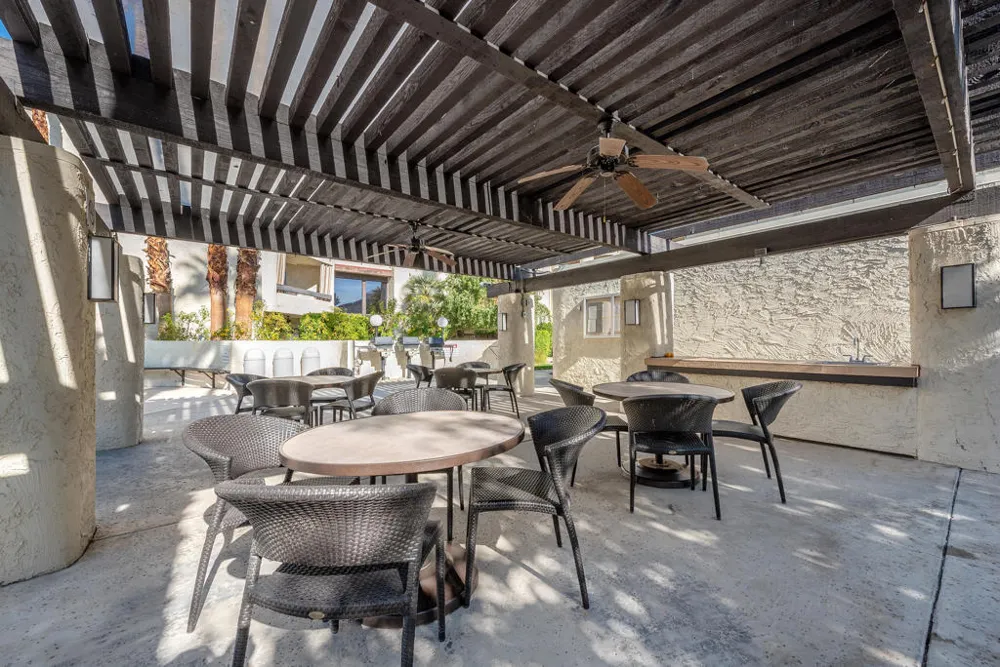 1500 S Camino Real #304a Palm Springs, CA 92264