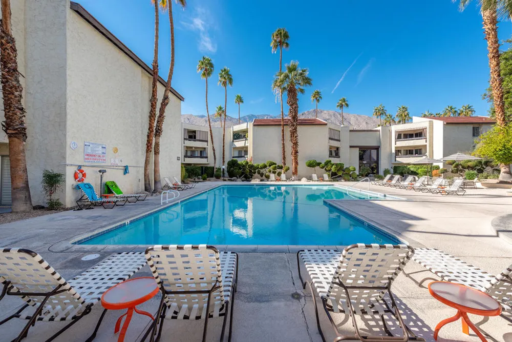 1500 S Camino Real #304a Palm Springs, CA 92264