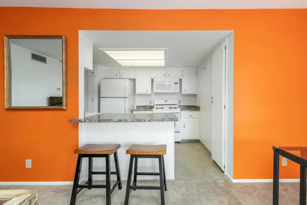 1500 S Camino Real #304a Palm Springs, CA 92264