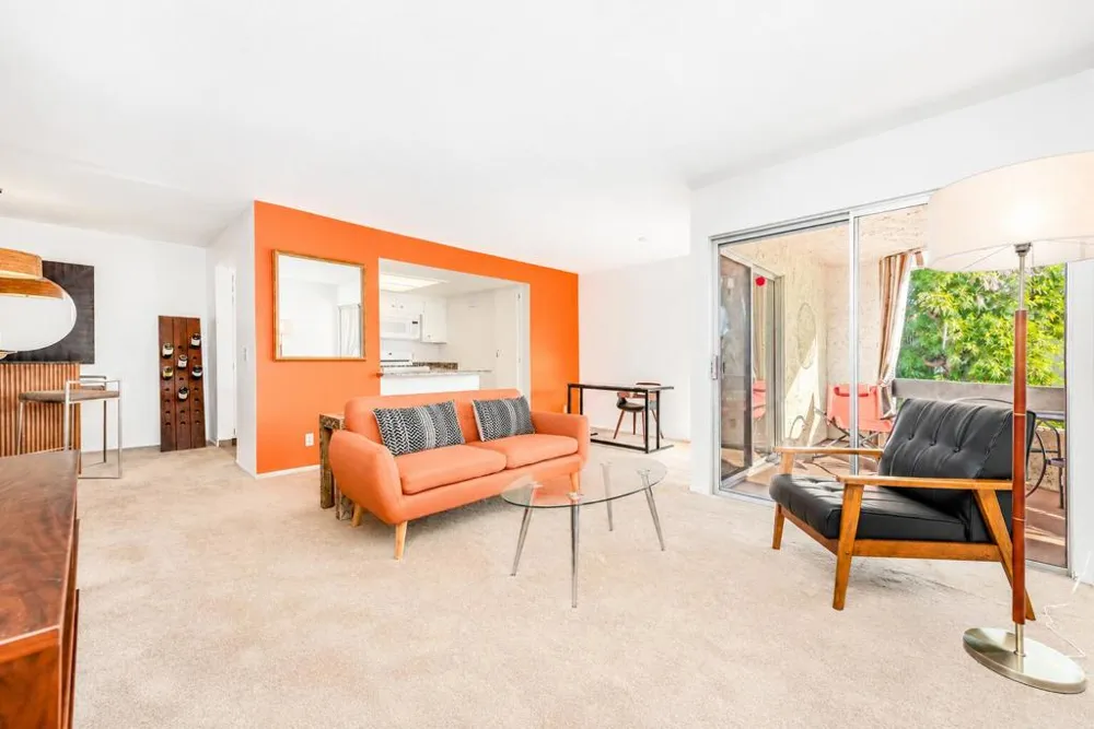 1500 S Camino Real #304a Palm Springs, CA 92264