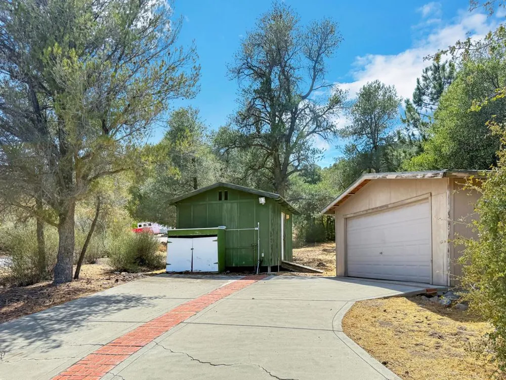 37043 Goldshot Creek Road Mountain Center, CA 92561