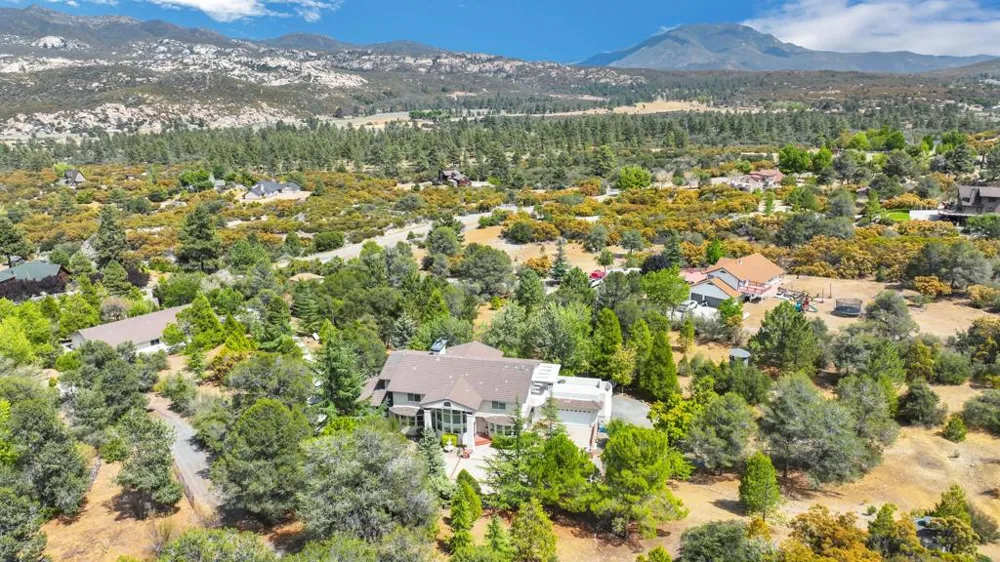 37043 Goldshot Creek Road Mountain Center, CA 92561