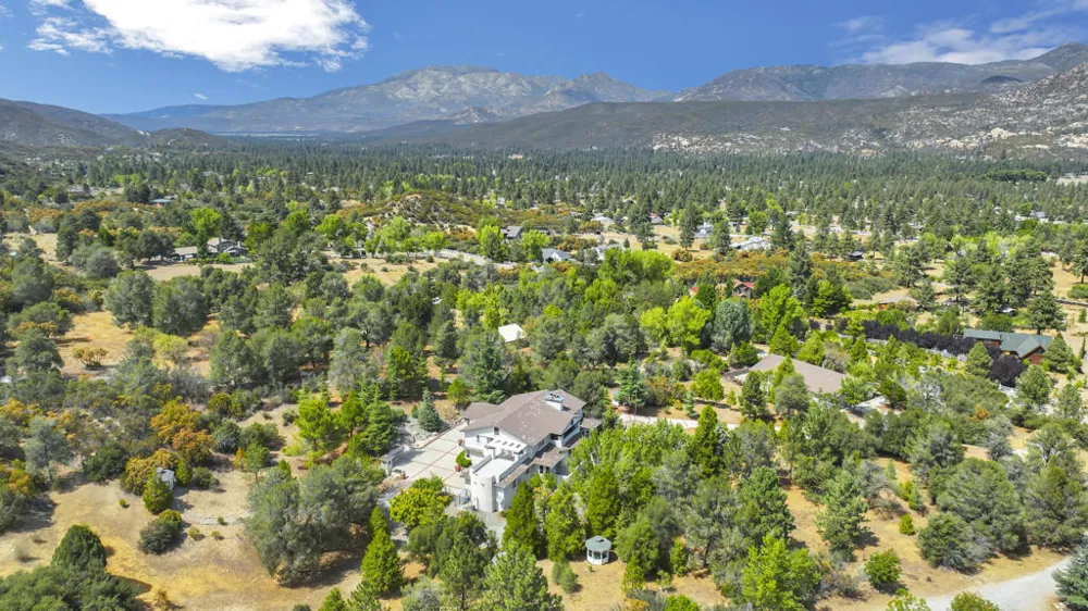 37043 Goldshot Creek Road Mountain Center, CA 92561