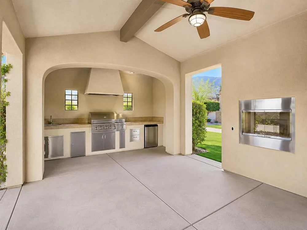 3035 Arroyo Seco Palm Springs, CA 92264