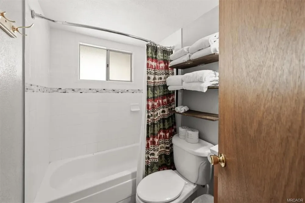 43050 Sunset Drive Big Bear, CA 92315