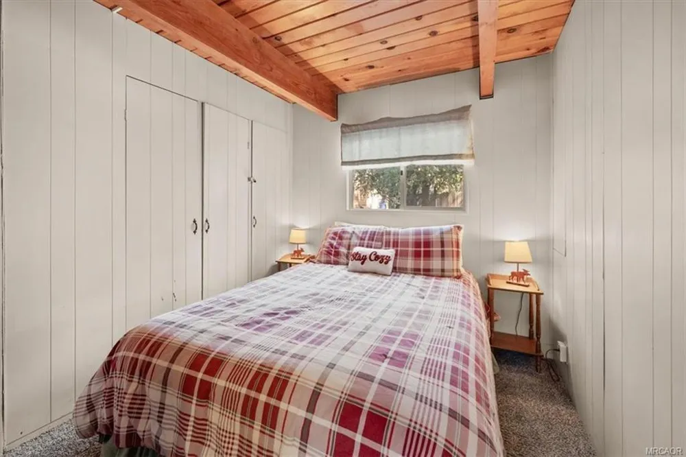 43050 Sunset Drive Big Bear, CA 92315