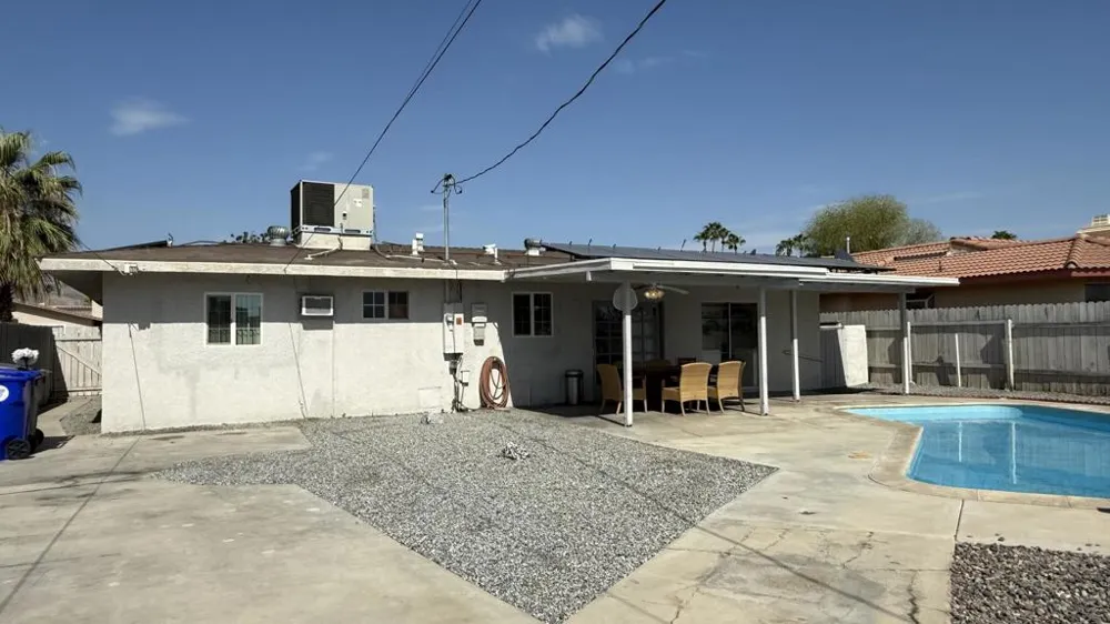 43700 Buena Circle Palm Desert, CA 92260