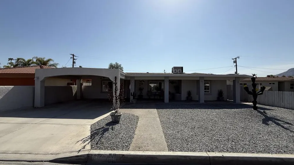 43700 Buena Circle Palm Desert, CA 92260