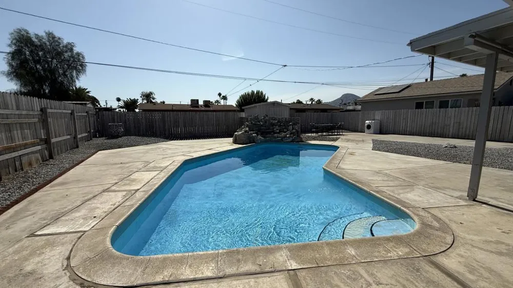 43700 Buena Circle Palm Desert, CA 92260