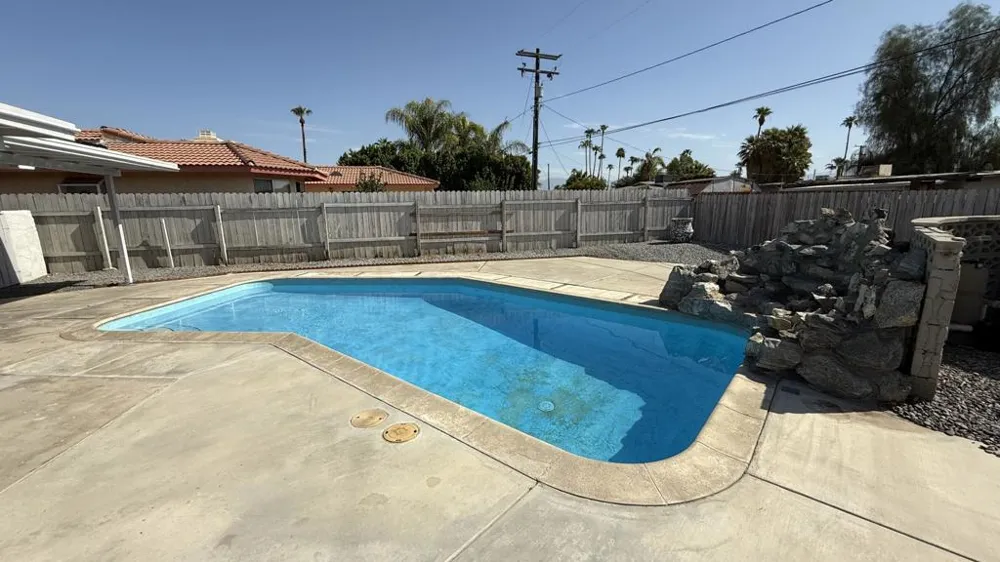 43700 Buena Circle Palm Desert, CA 92260