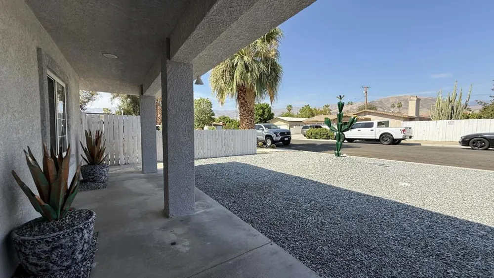 43700 Buena Circle Palm Desert, CA 92260