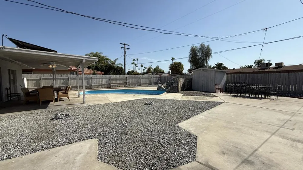 43700 Buena Circle Palm Desert, CA 92260