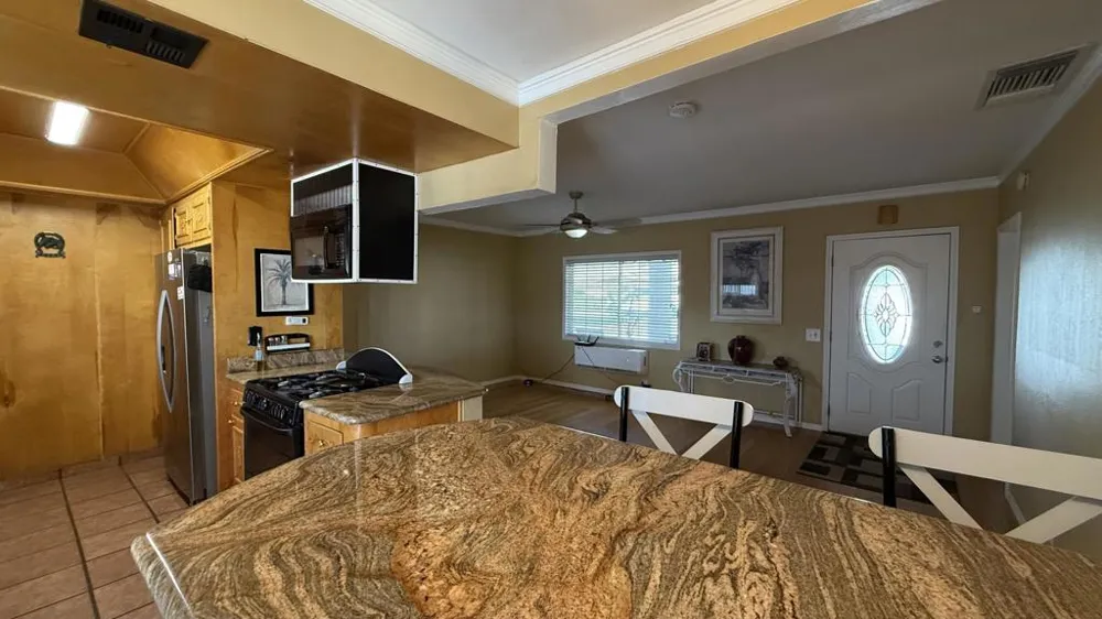 43700 Buena Circle Palm Desert, CA 92260