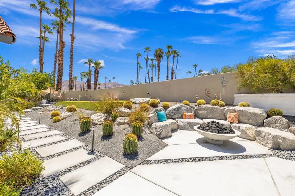 73575 Agave Lane Palm Desert, CA 92260
