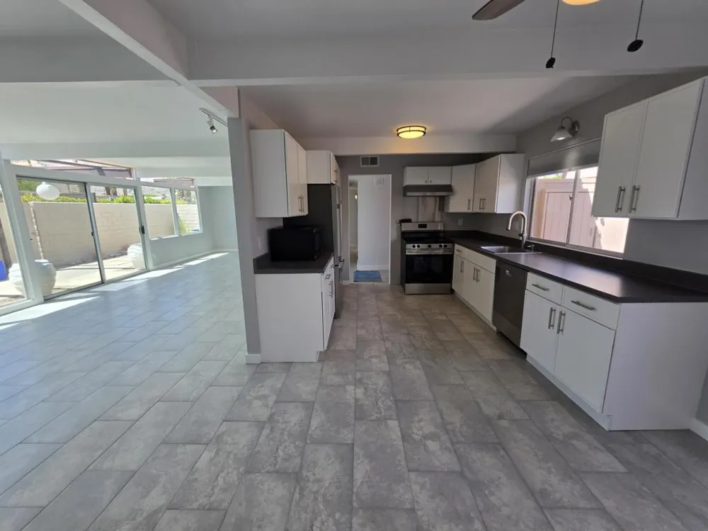 735 E Louise Drive Palm Springs, CA 92262