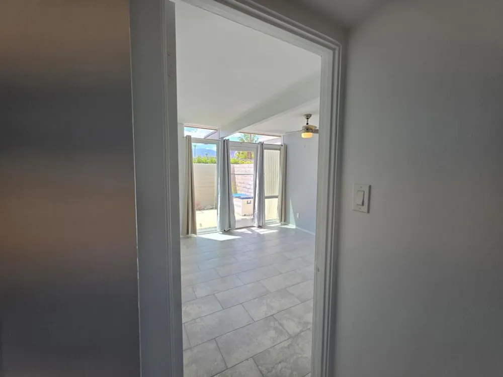 735 E Louise Drive Palm Springs, CA 92262