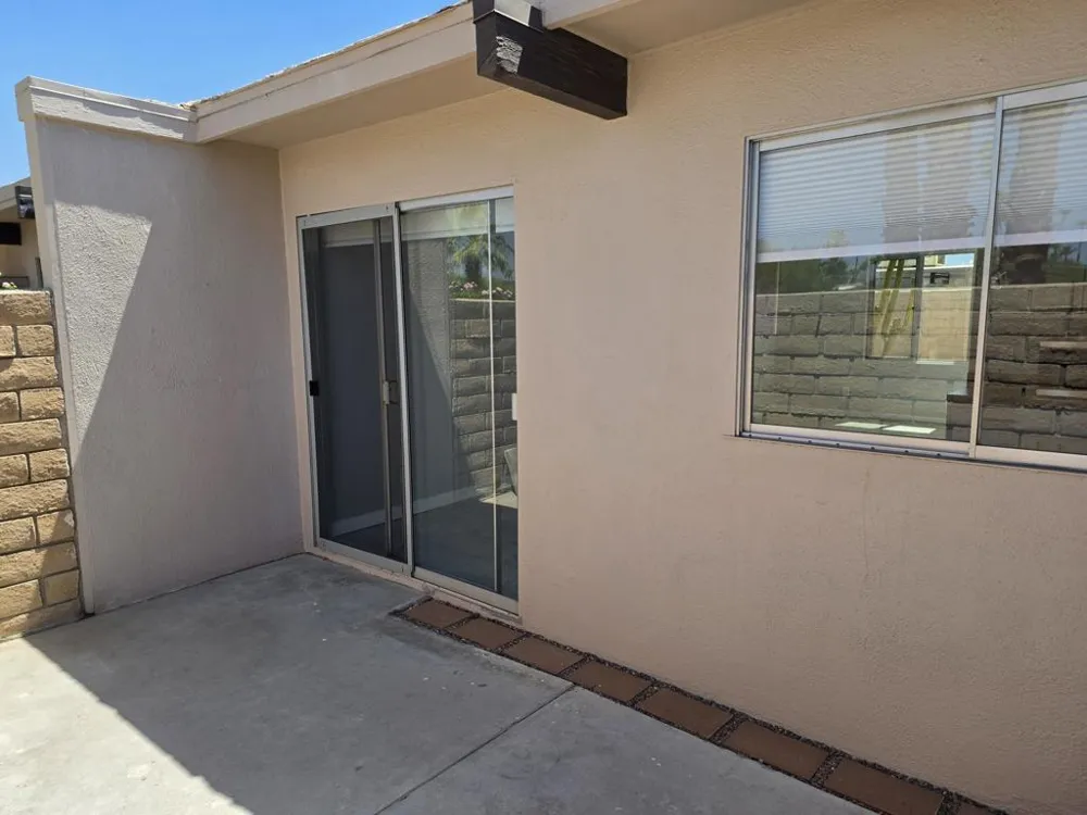 735 E Louise Drive Palm Springs, CA 92262